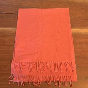 Uniqlo 100% cashmere scarf
